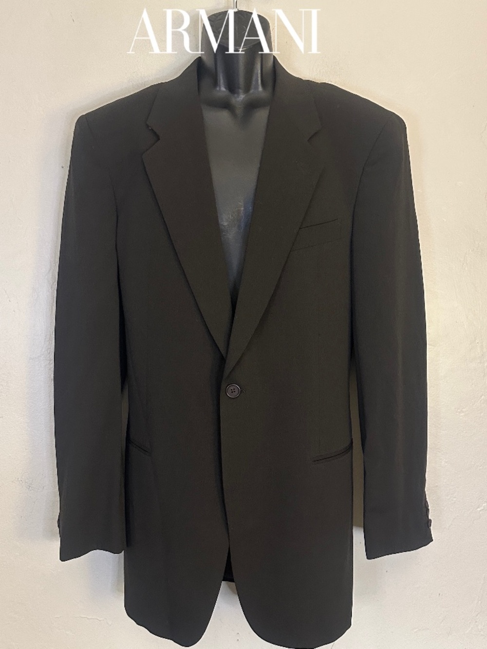 Armani Collezioni Blazer 42L Gently worn Made in Italy Sold by Neiman Marcus